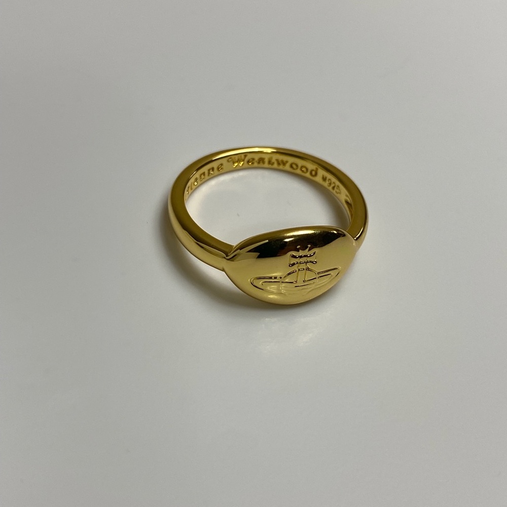 Vivienne Westwood gold ring